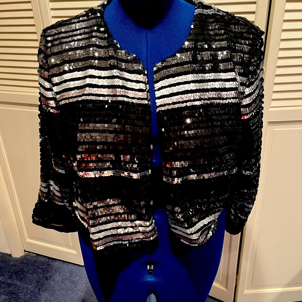 NWOT R&M Richards Black and Silver Sequin Jacket